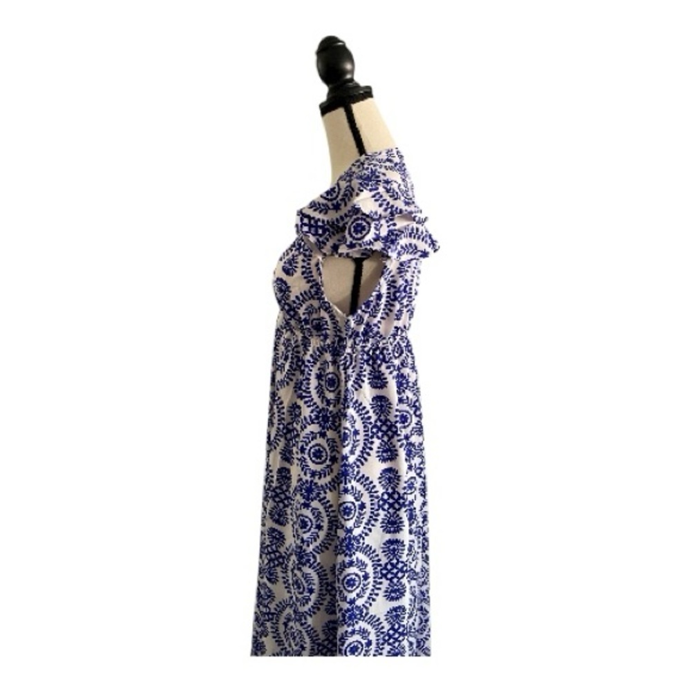 ♥️Cupshe♥️ Blue and White pattern maxi Dress, size (Med) - Picture 6 of 12